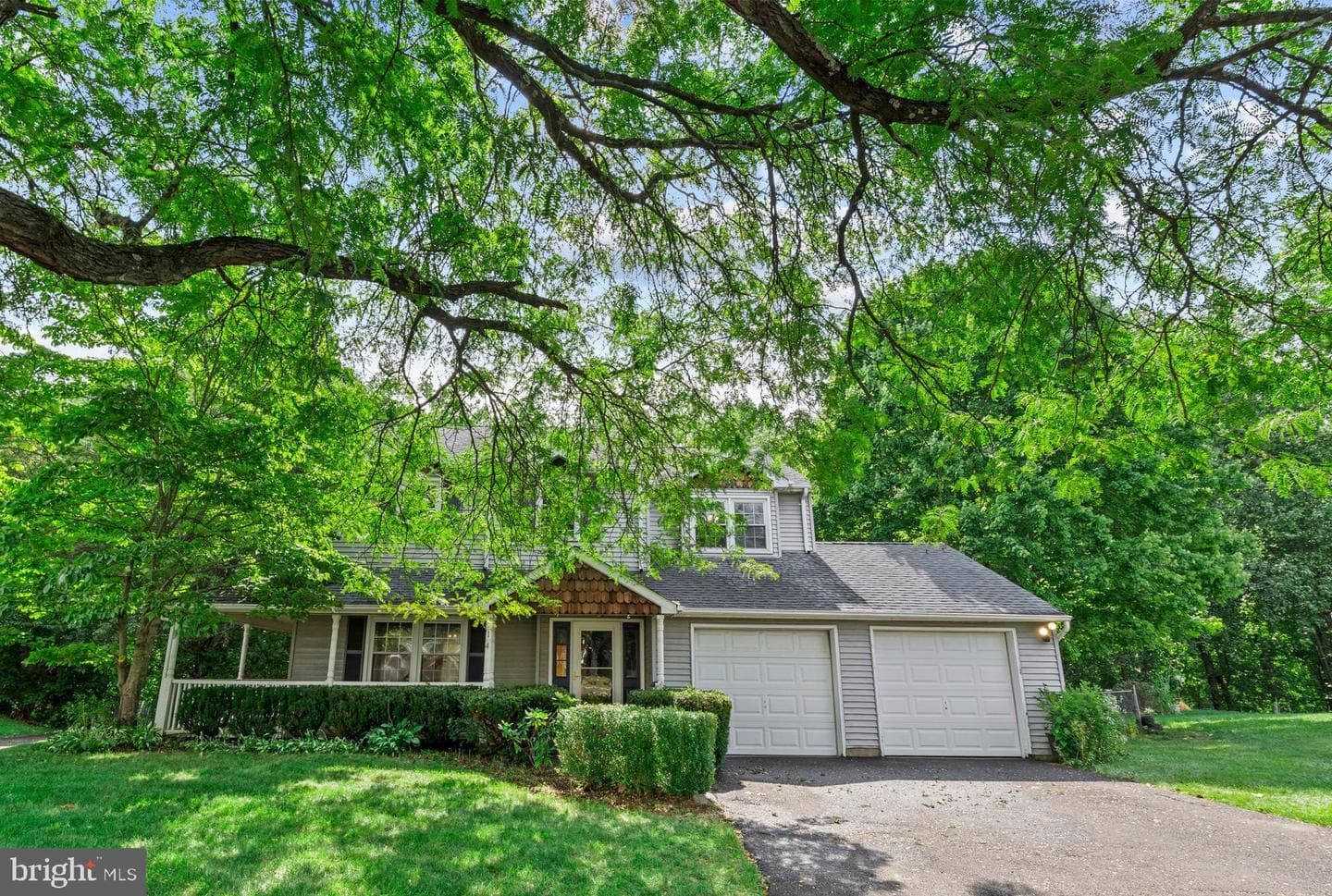 14 Greenway Circle photo 1