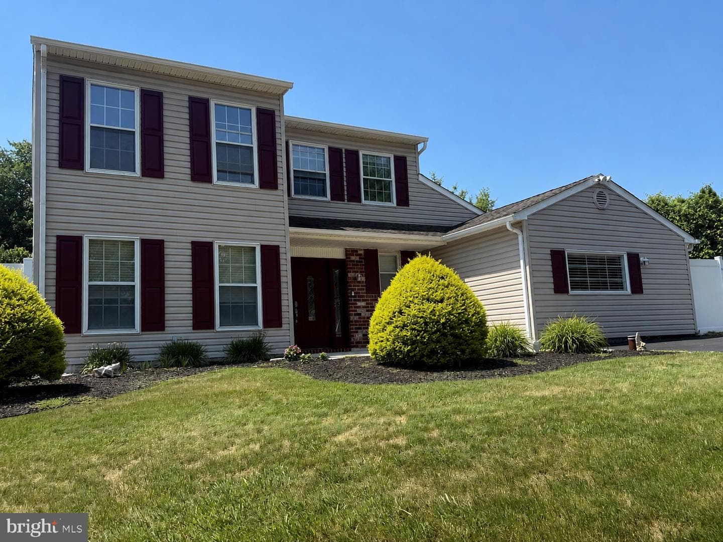 890 Jordan Drive photo 1
