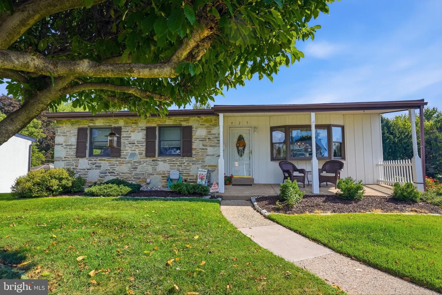 425 Shallcross Road photo 1