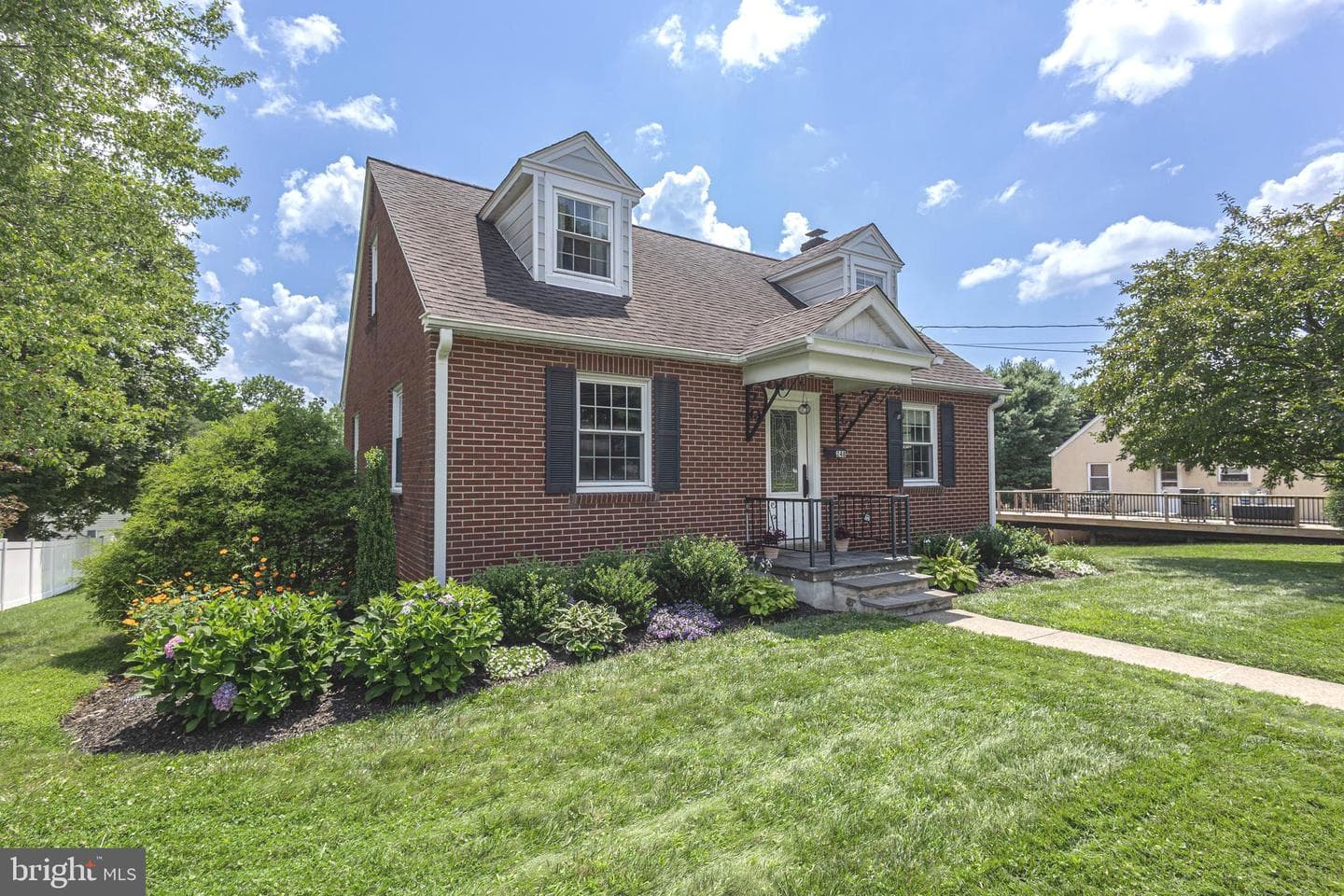 248 N 3rd Street photo 1