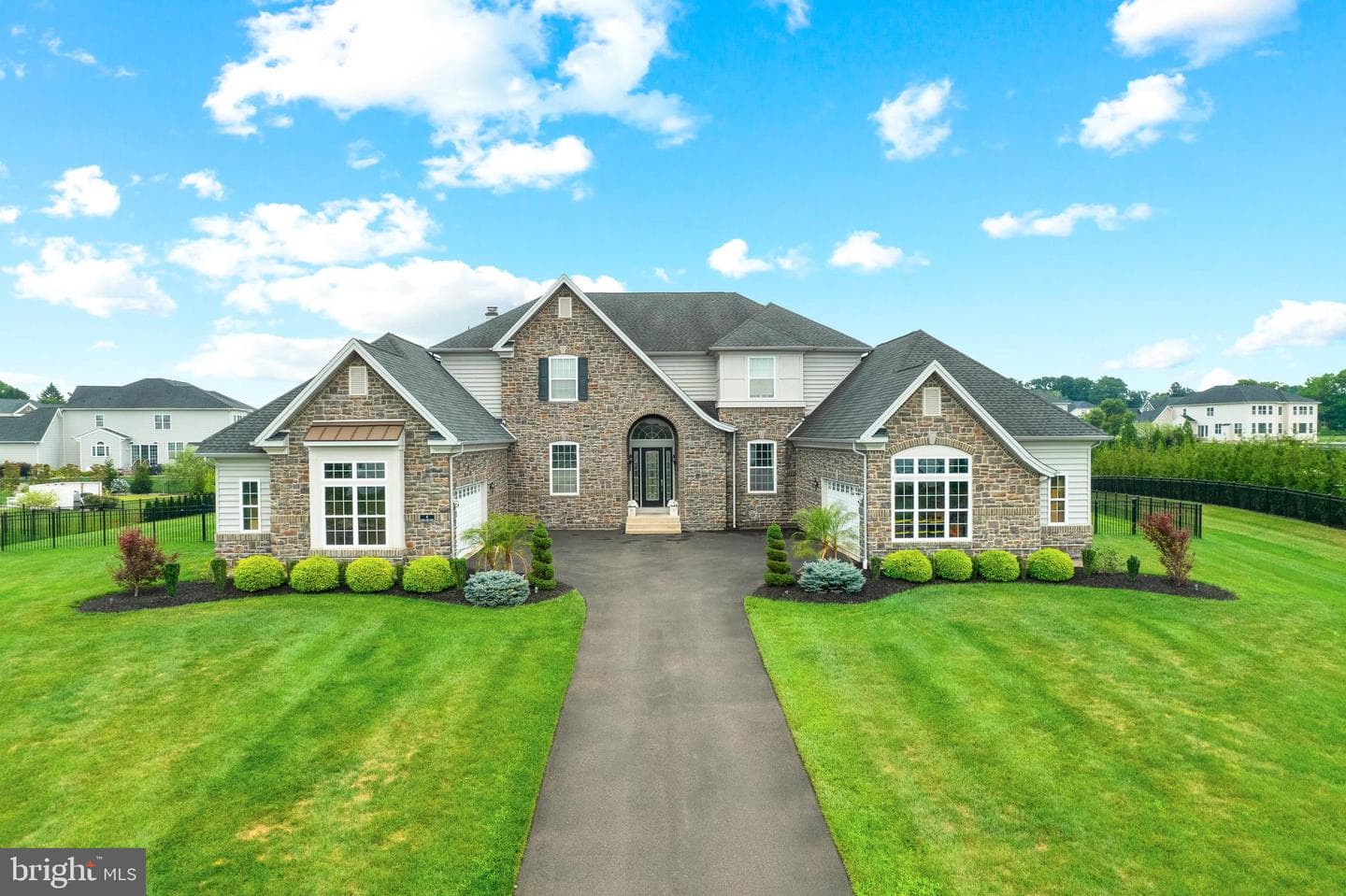 4 Shady Pines Drive photo 1