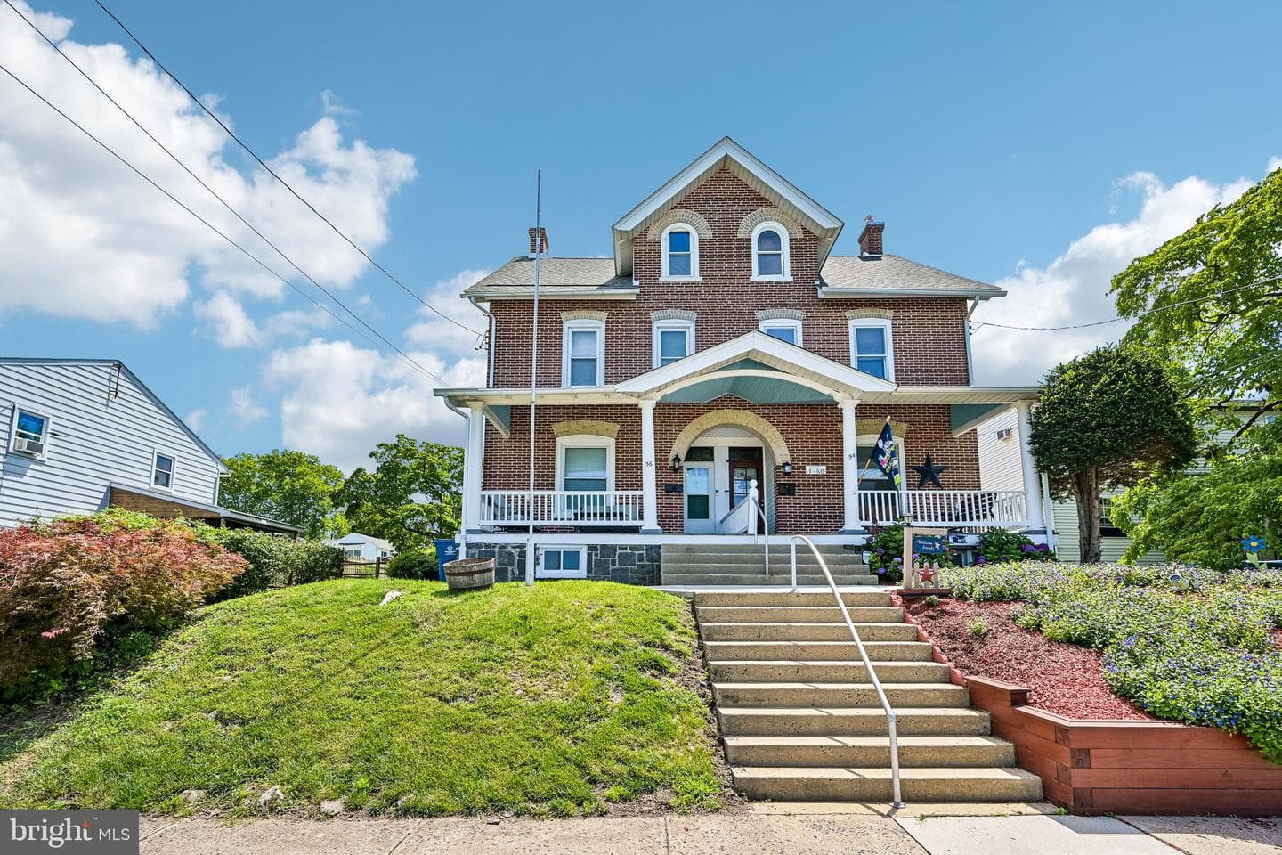 56 E Fairview Avenue photo 1