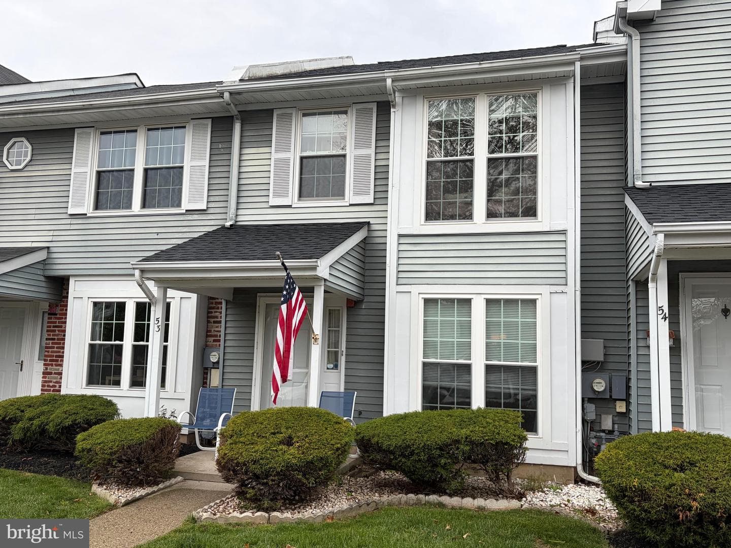 53 Ardsley Court photo 1
