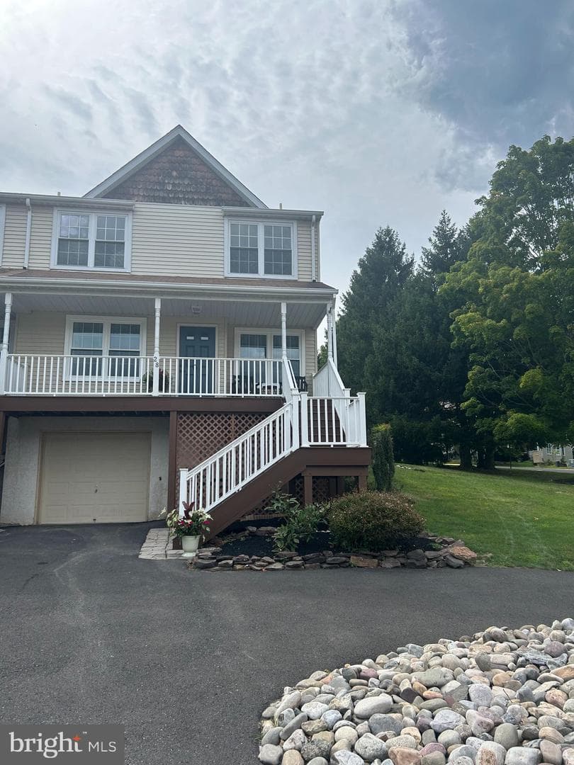 28 Cottonwood Dr photo 1