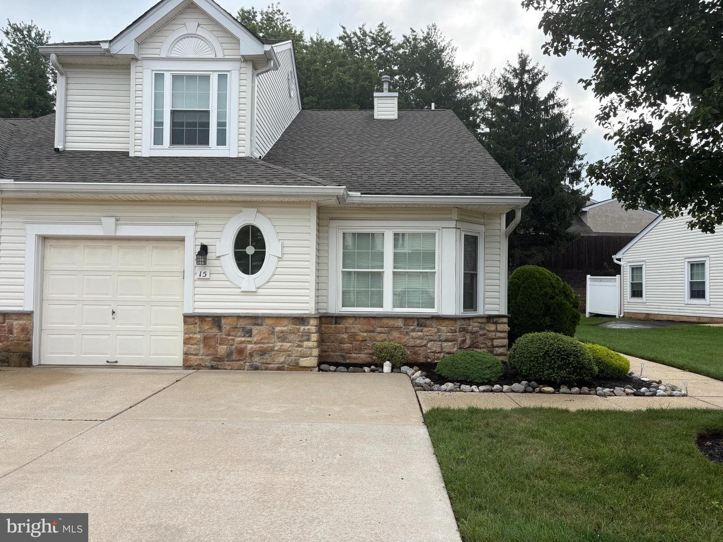 15 Titus Court photo 1