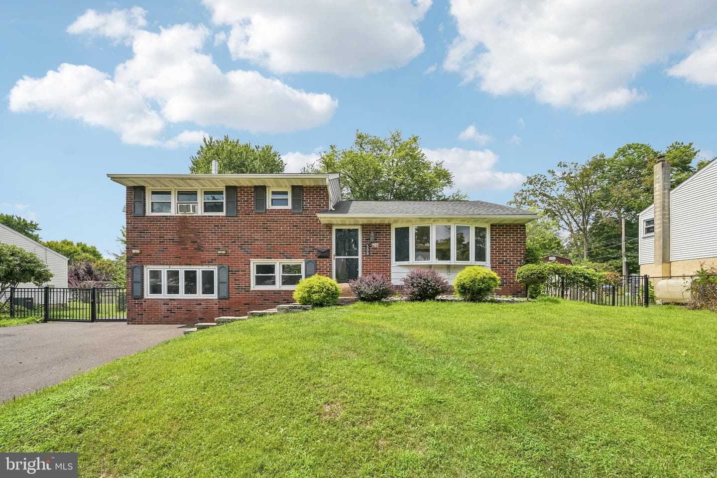 508 Fairview Avenue photo 1