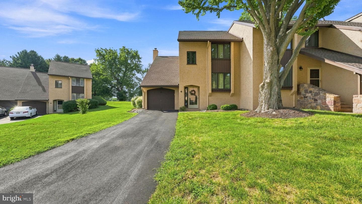 115 Golf Club Drive photo 1