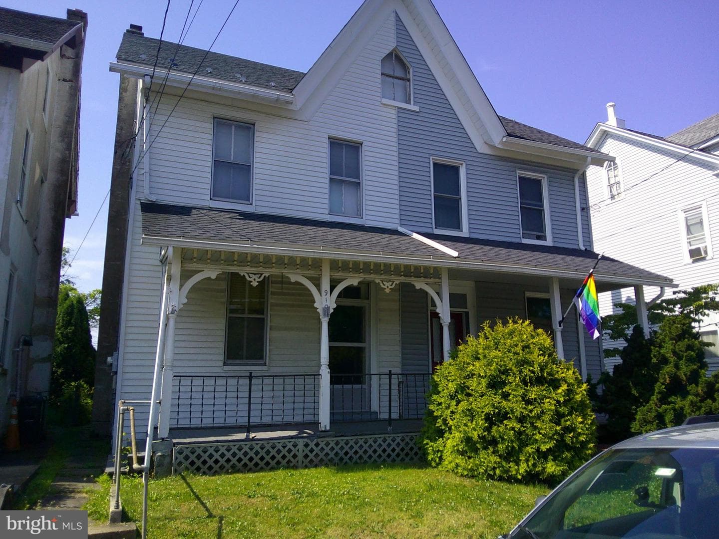 910 W Broad Street photo 1