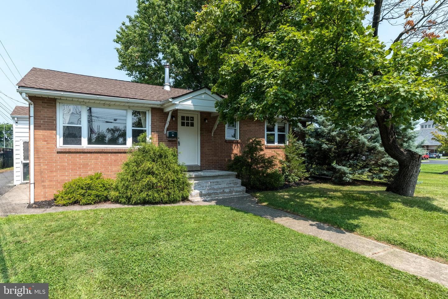 535 W Mill Street photo 1