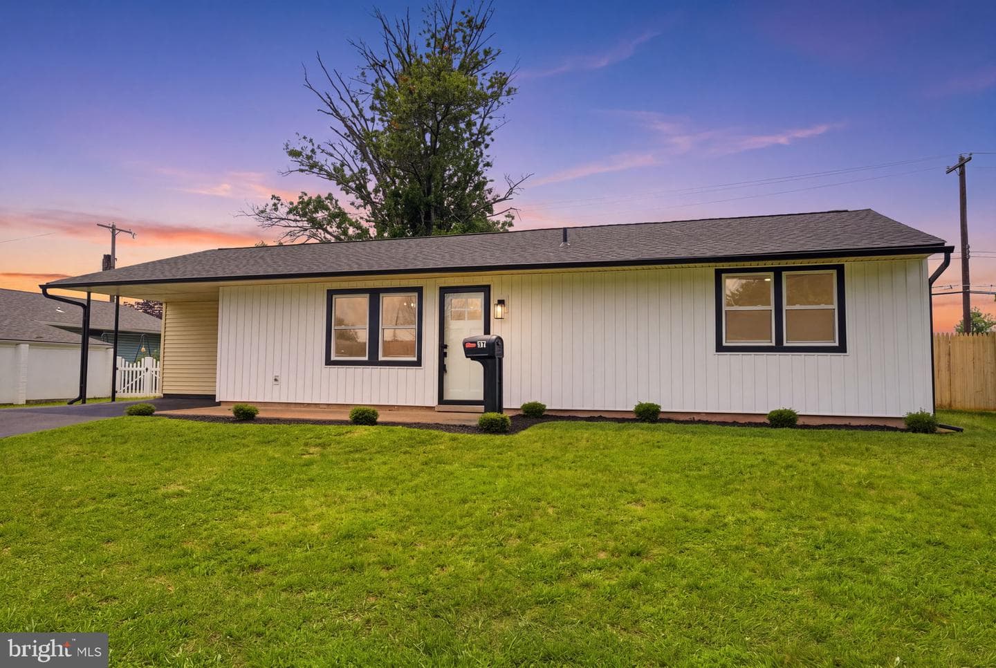 27 Lakeside Drive #W photo 1