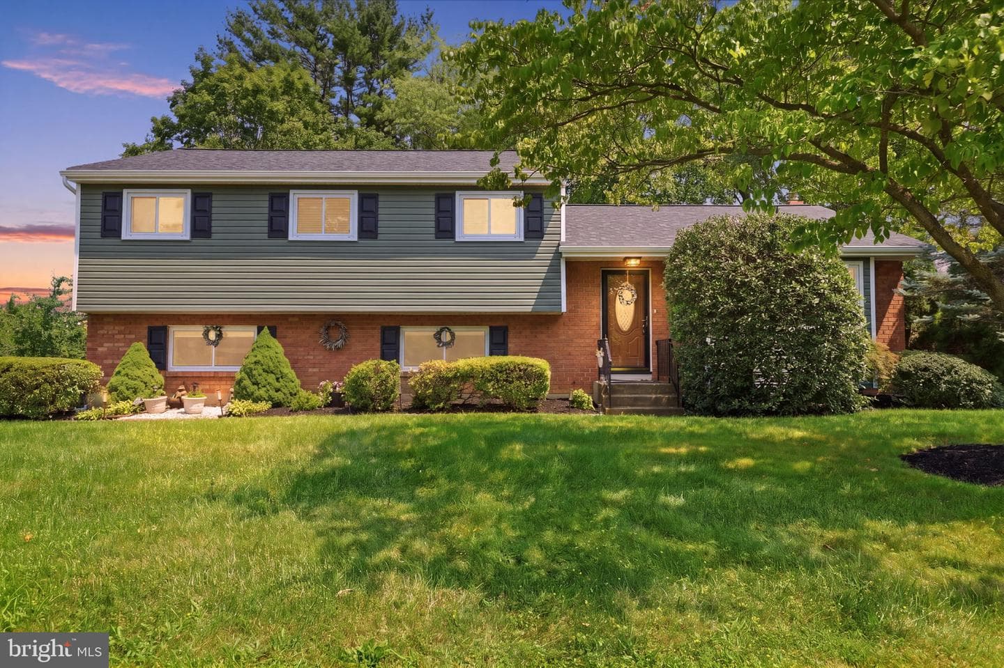 298 Hickory Road photo 1