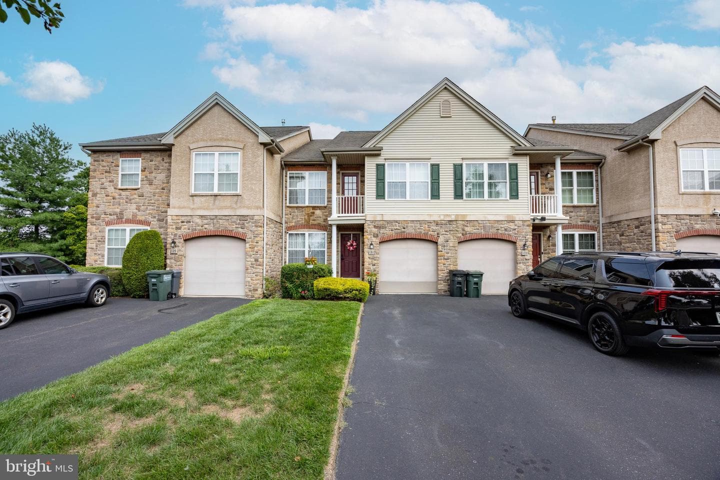 131 Ashley Drive photo 1