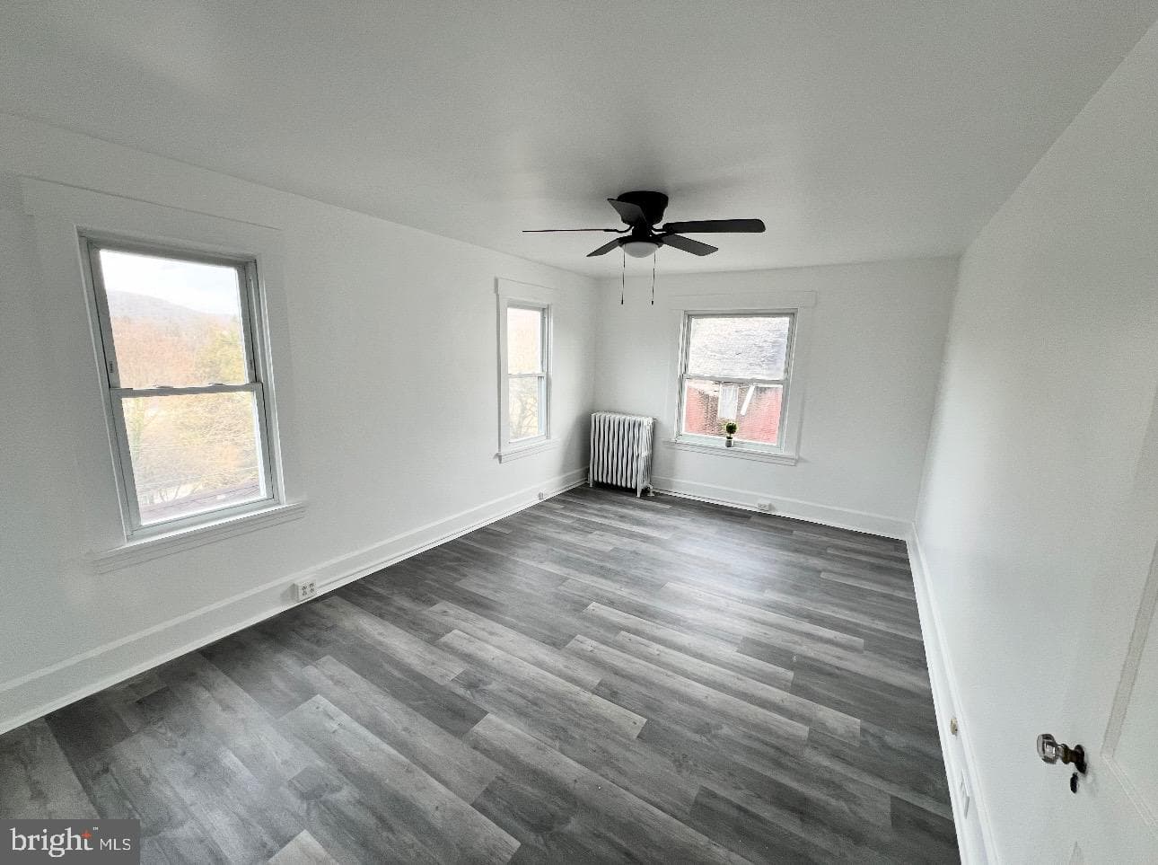 545 Summit Avenue photo 14