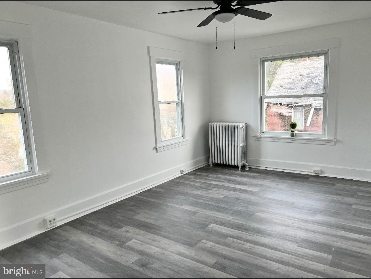 545 Summit Avenue photo 15