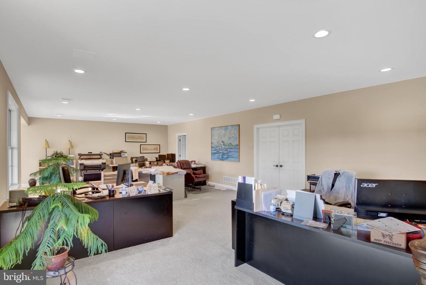 315 Pennington Drive photo 38