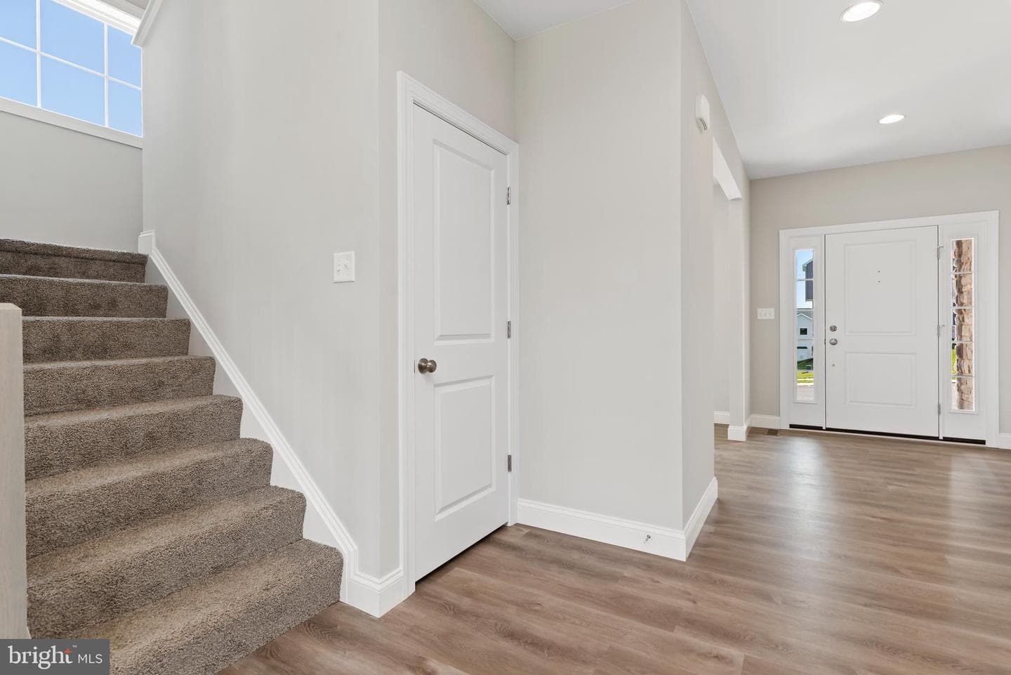 2082 N Autumn Chase Drive N photo 8
