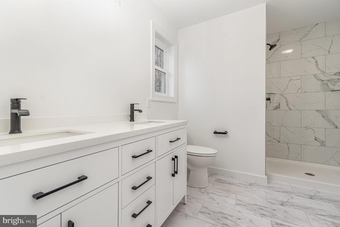 2077 Reservoir Drive photo 12
