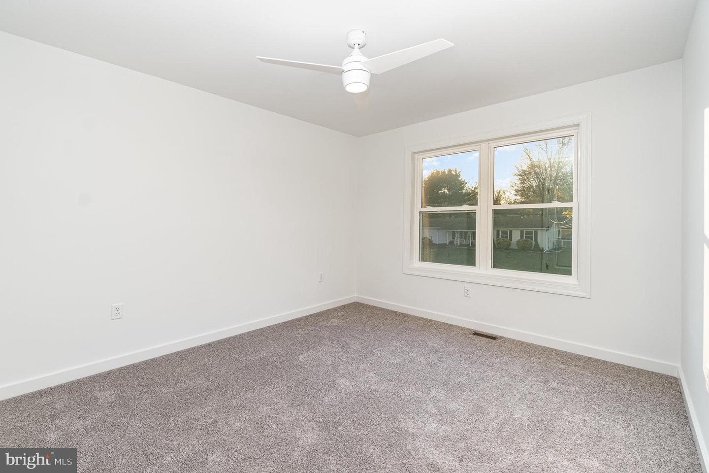 2077 Reservoir Drive photo 14