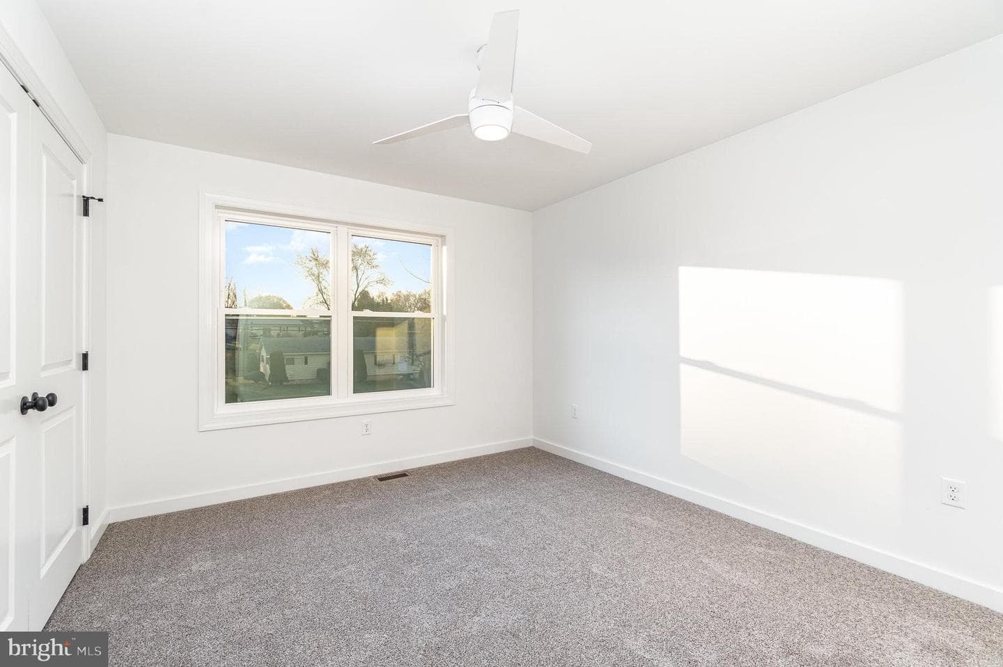 2077 Reservoir Drive photo 16