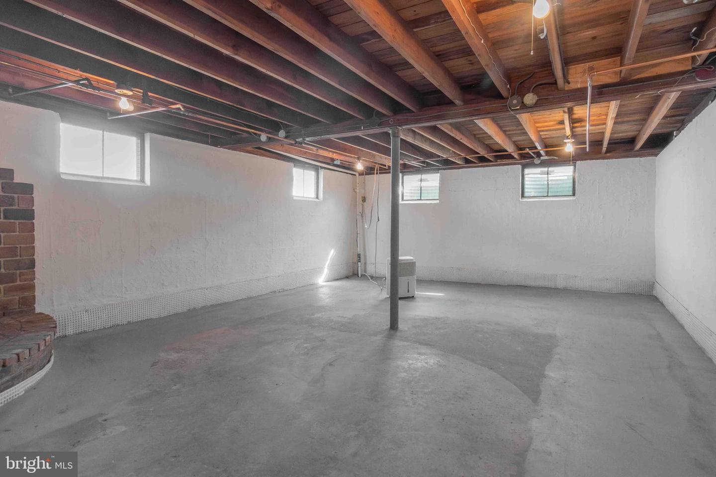 656 N 3rd Street photo 26