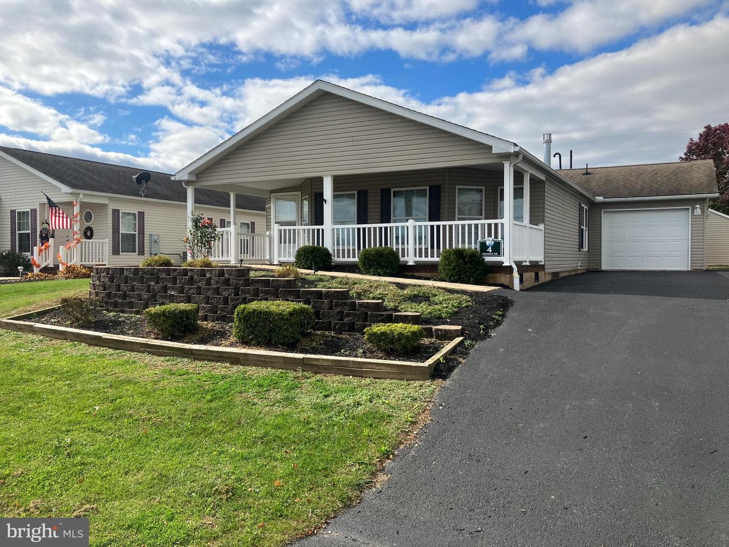 4 Crandle Drive photo 1