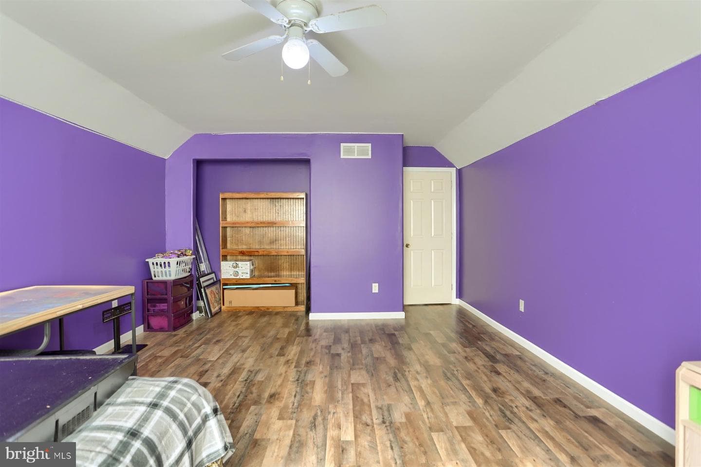 192 Lawrence Lane photo 22