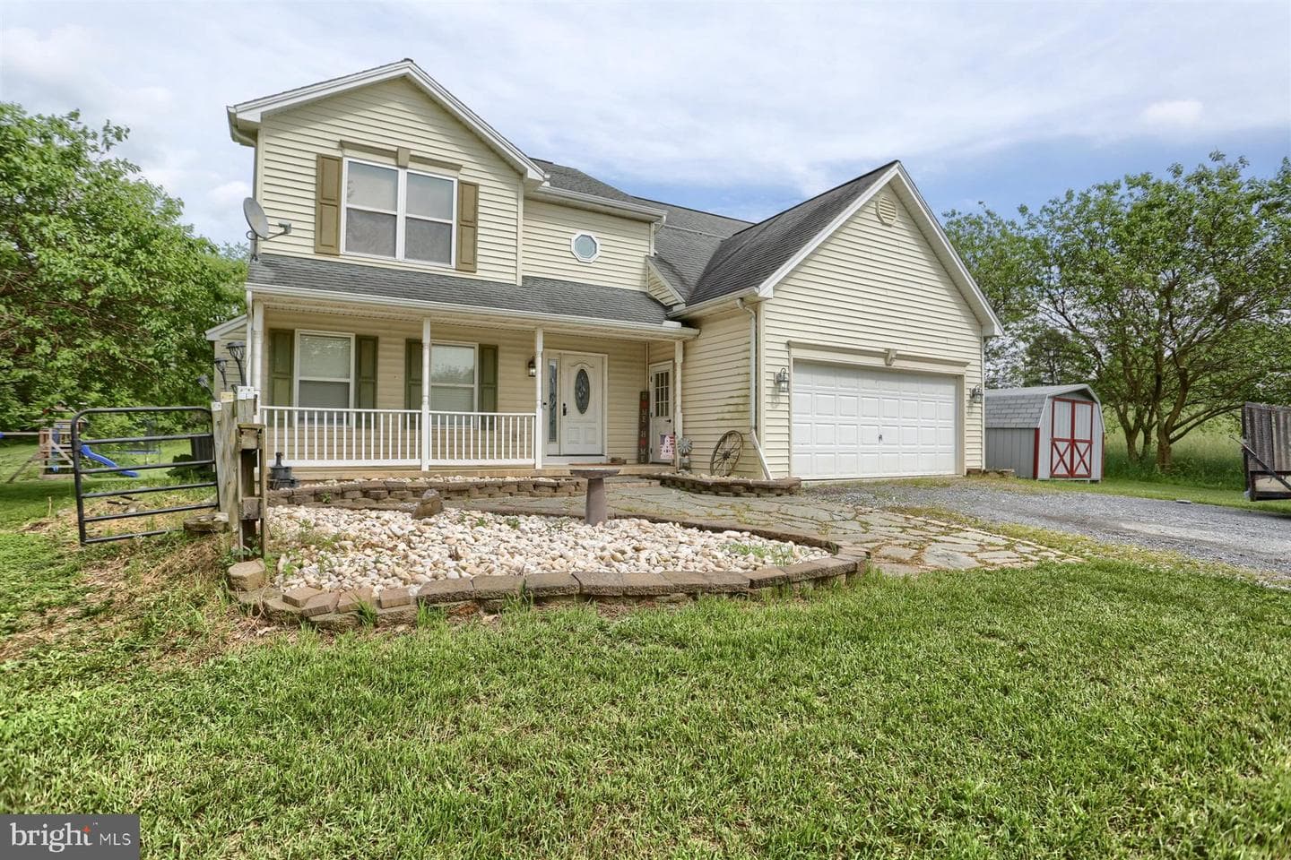 192 Lawrence Lane photo 28