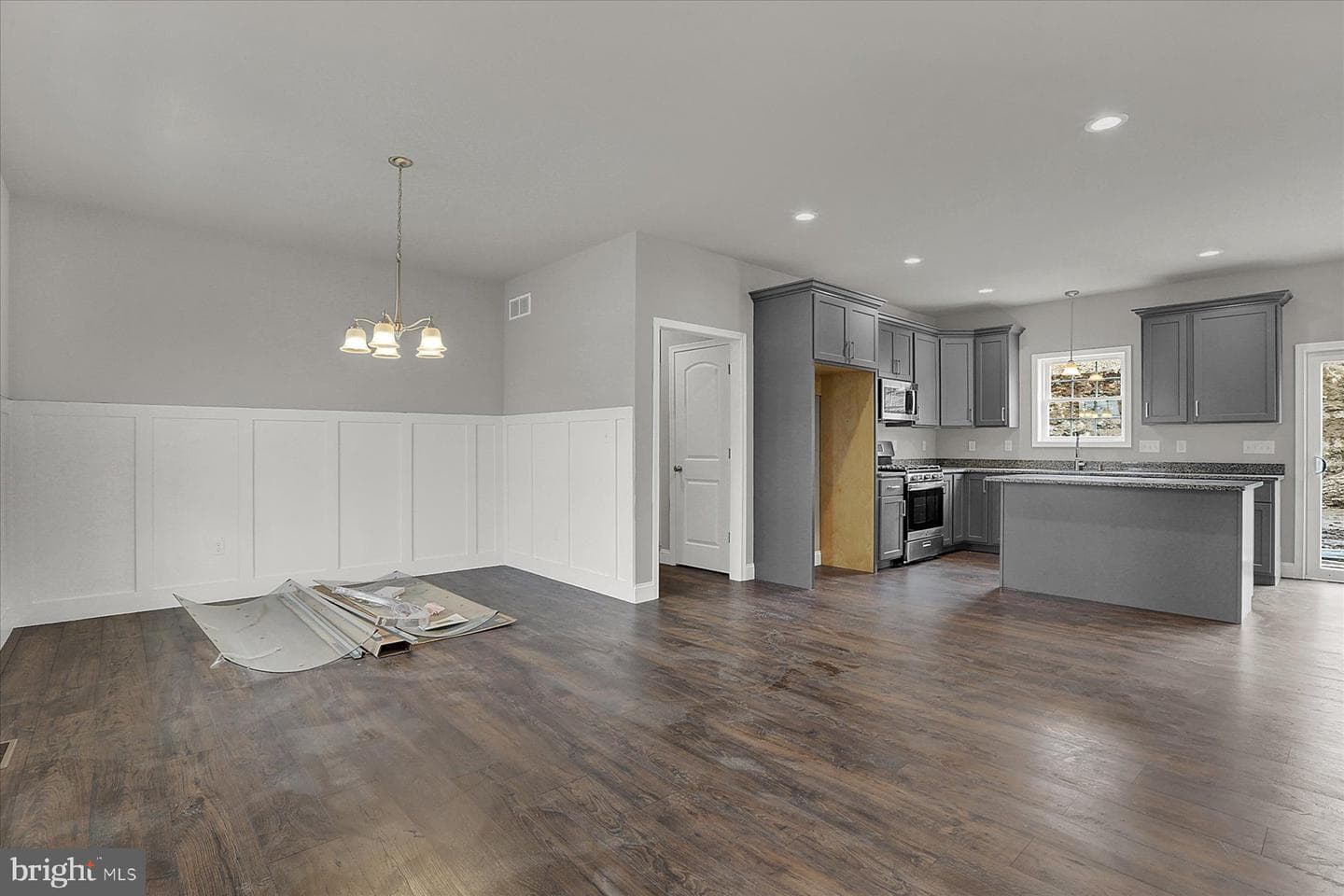 225 Westgate Drive photo 31
