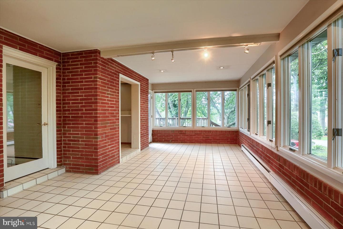 501 Saint Johns Drive photo 22