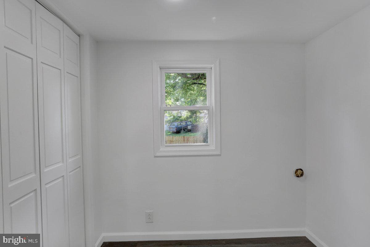 39 Kerrs Avenue photo 11
