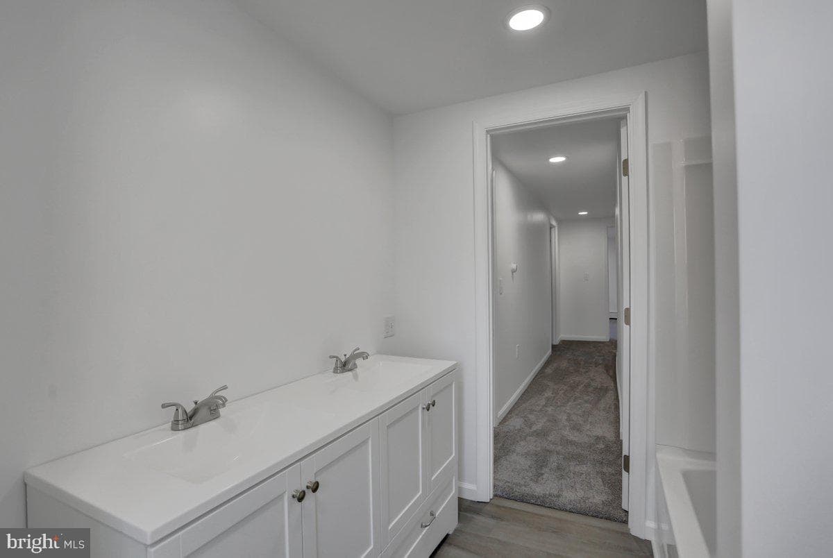 39 Kerrs Avenue photo 23