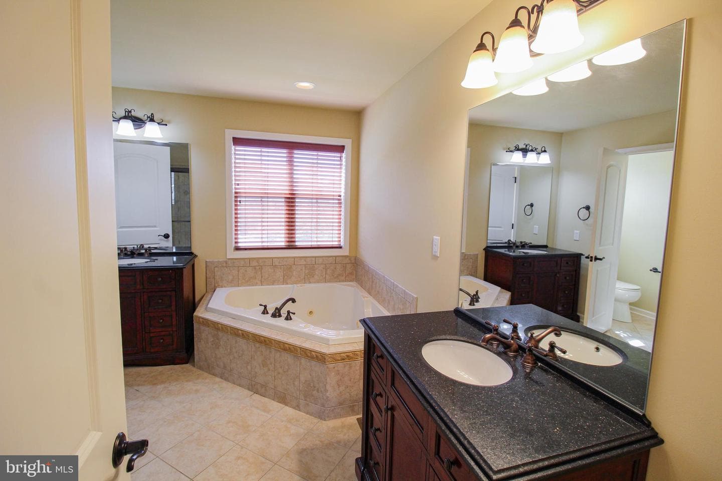 5130 S Deerfield Avenue photo 36