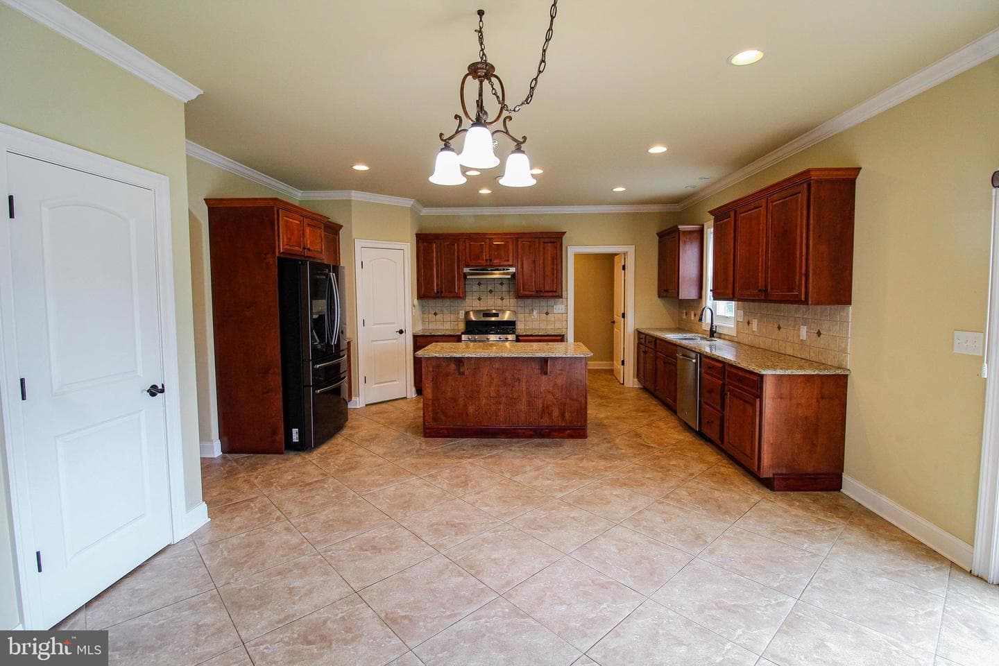 5130 S Deerfield Avenue photo 8