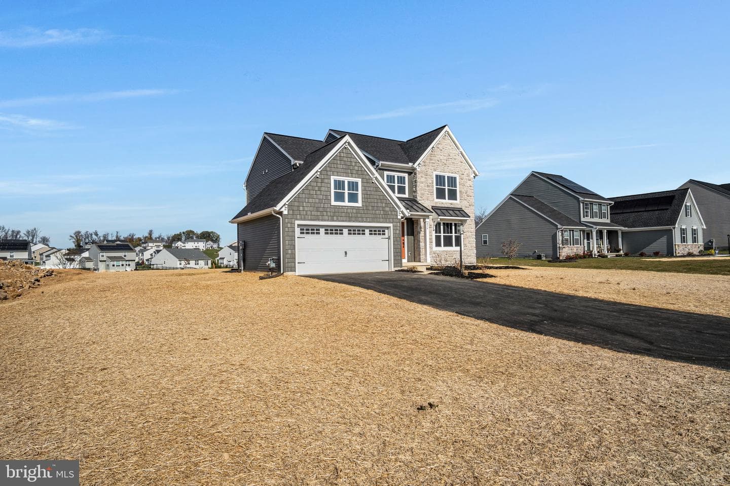879 Ashfield Drive photo 28