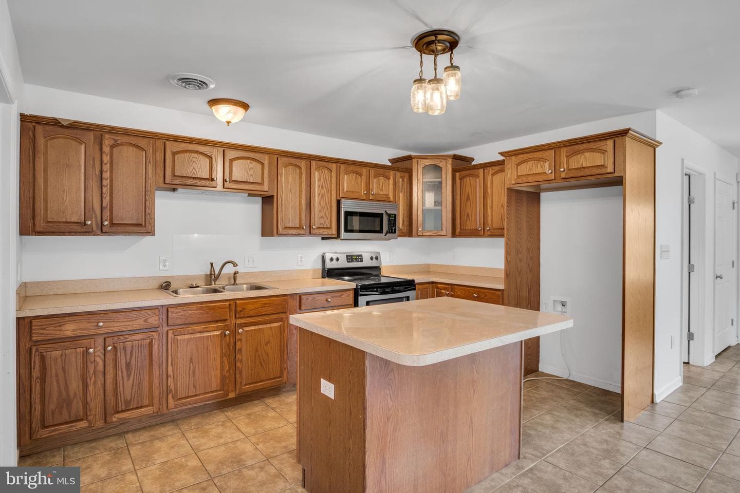 1049 Newville Road photo 9