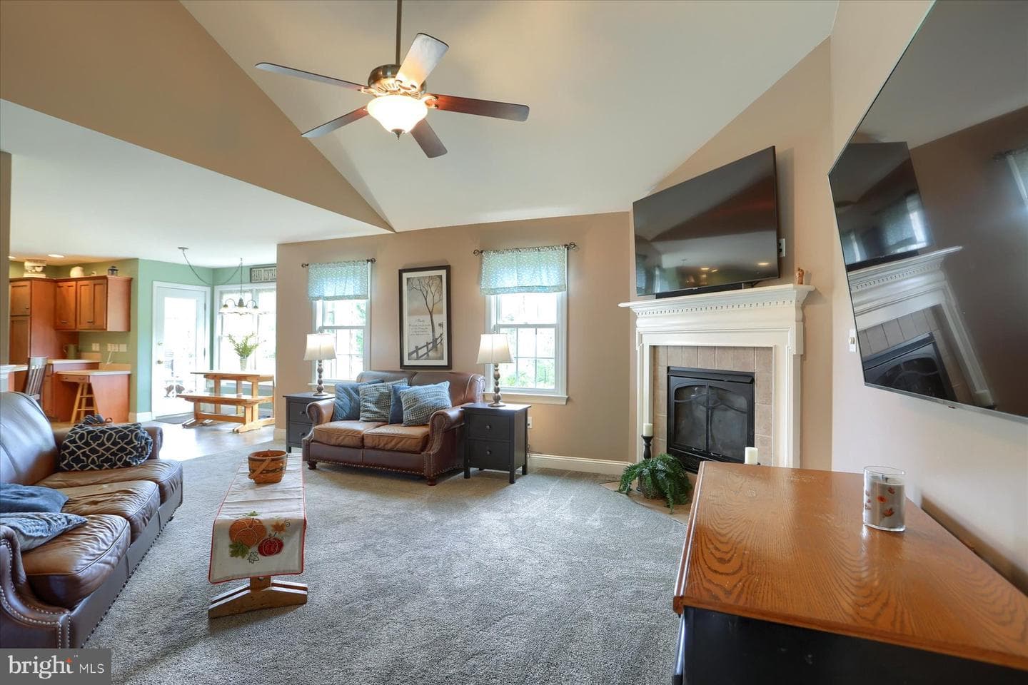 2045 Harvest Drive photo 16