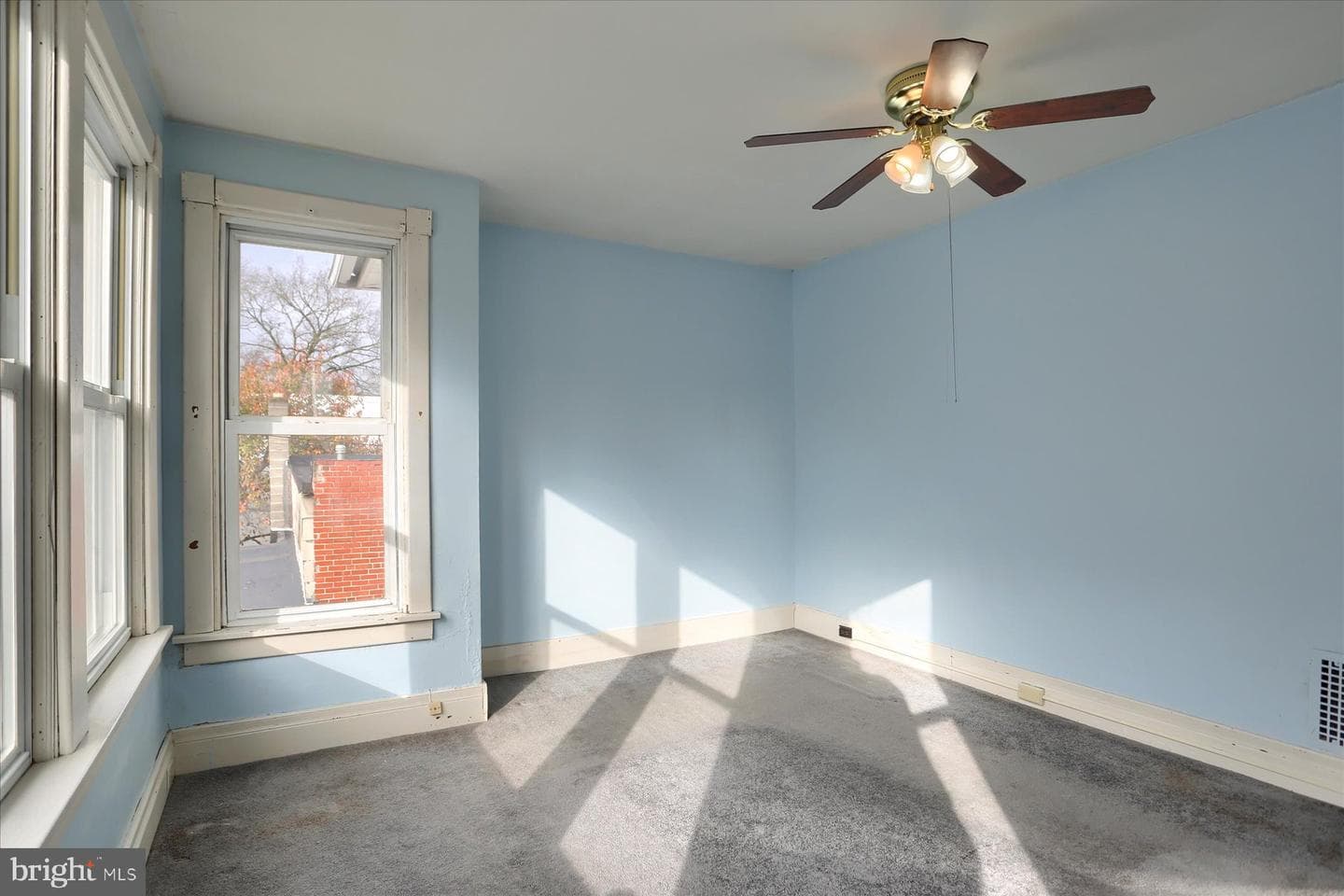 120 N Bedford Street photo 23