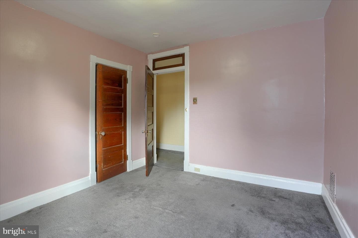 120 N Bedford Street photo 27