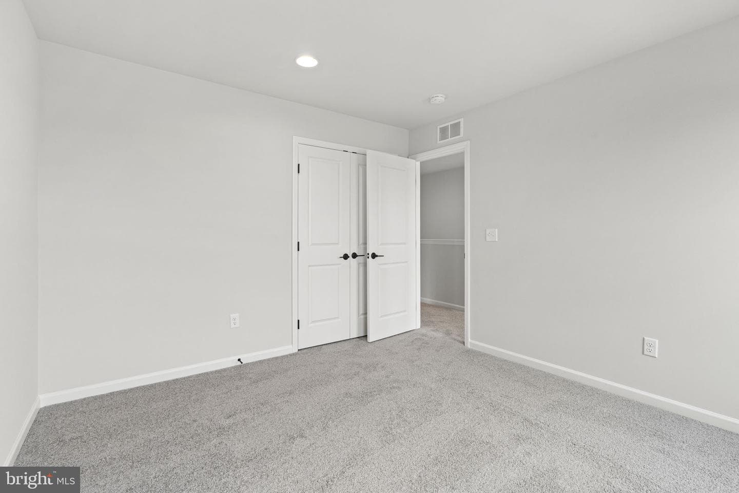 3094 Herr Street photo 21