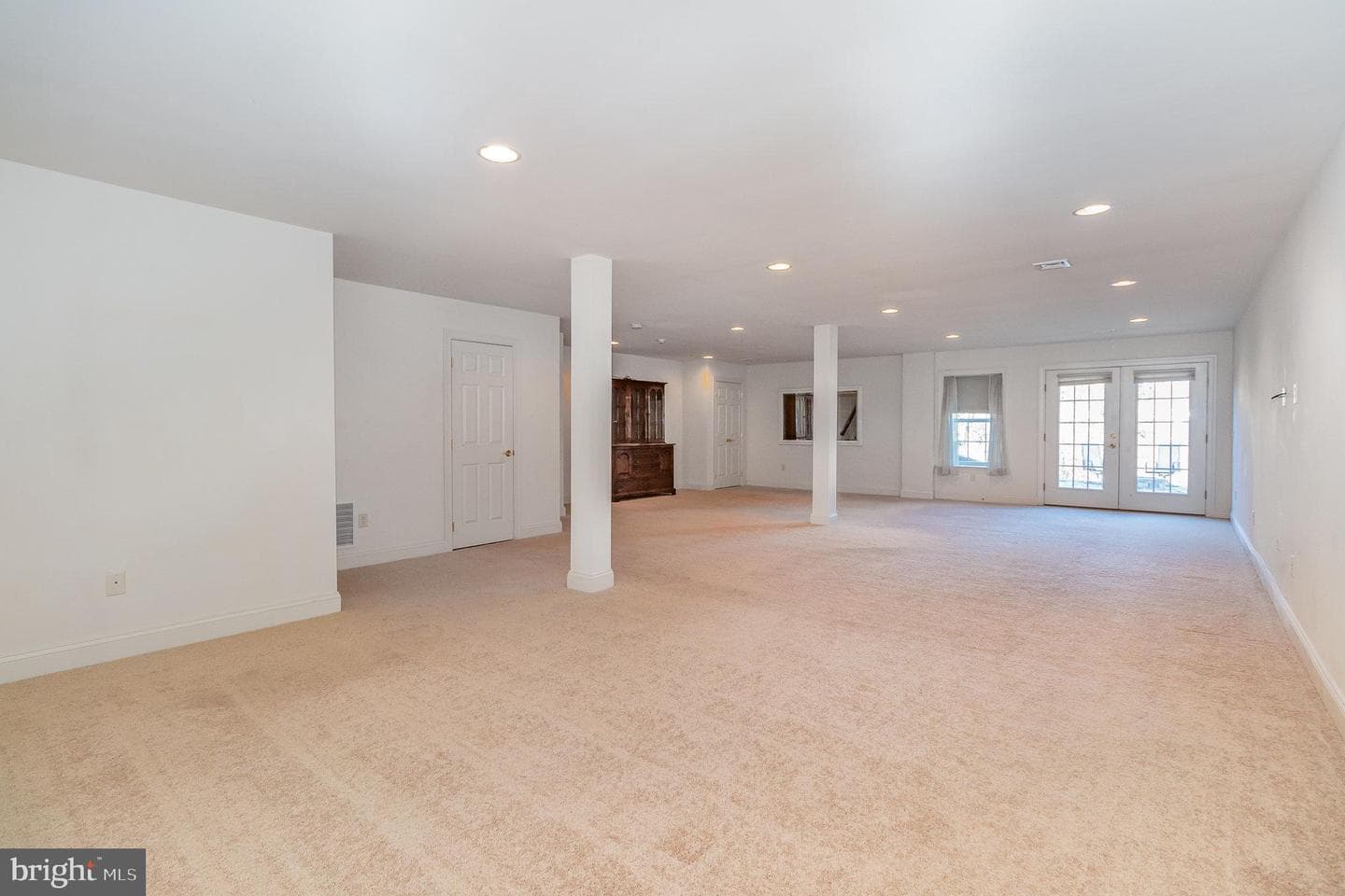 2293 Mill Road photo 32