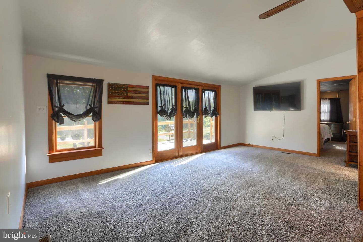 337 Newburg Road photo 15