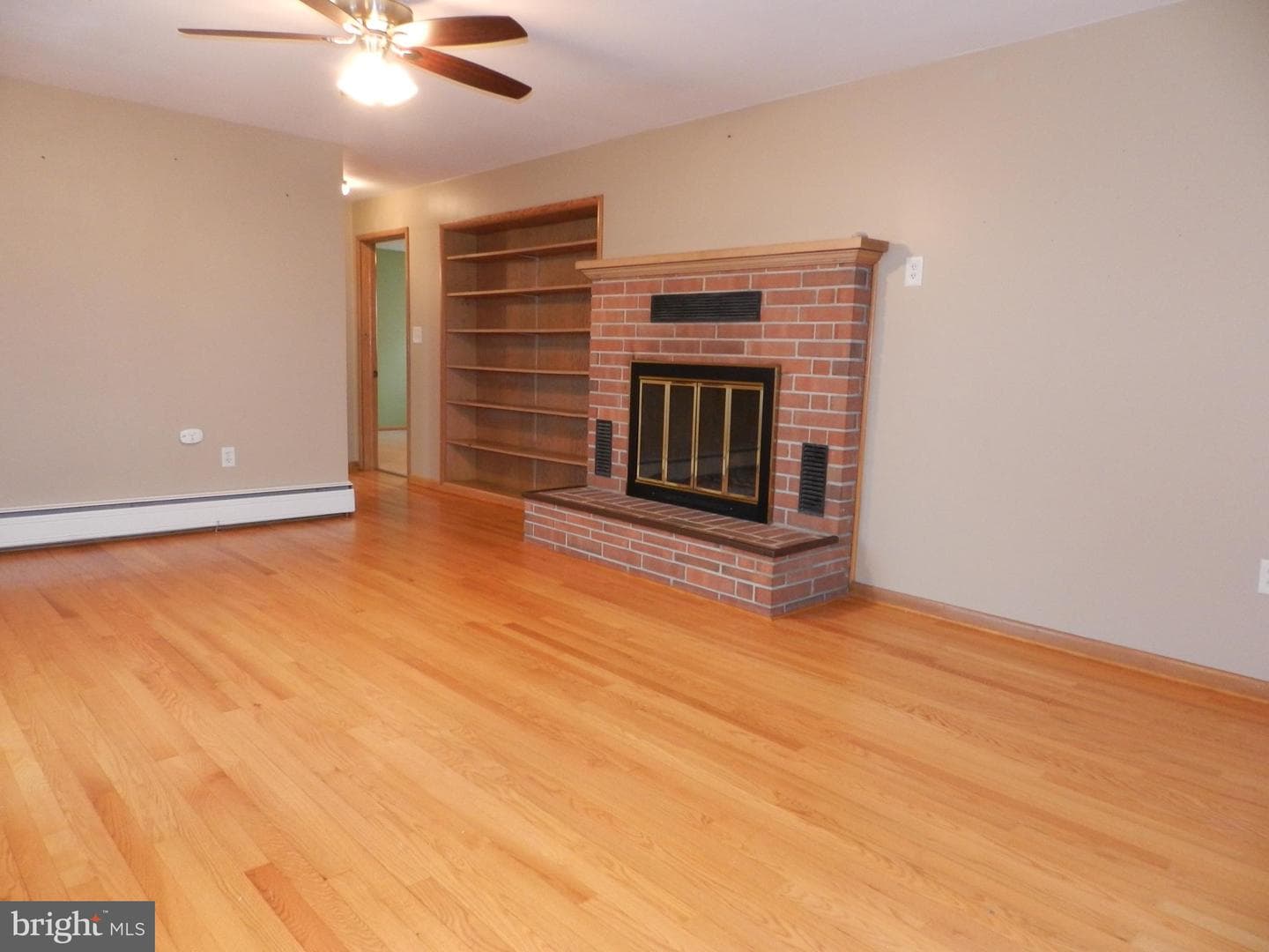 516 E Winding Hill Road photo 17