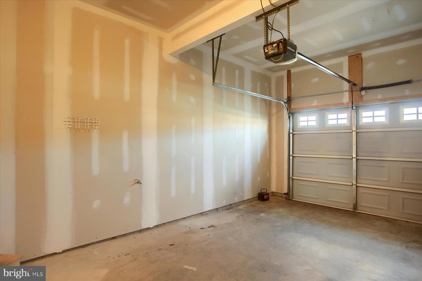1780 Fairbank Lane photo 21