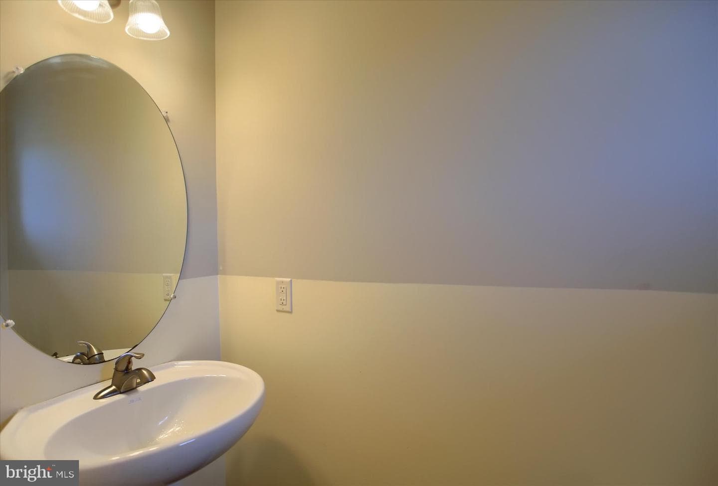 1780 Fairbank Lane photo 7