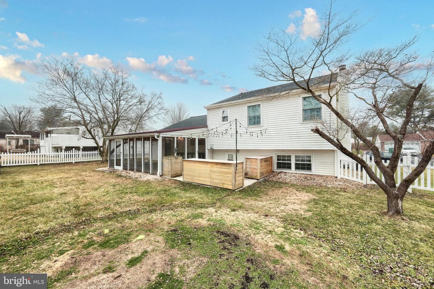 805 Briarwood Lane photo 36