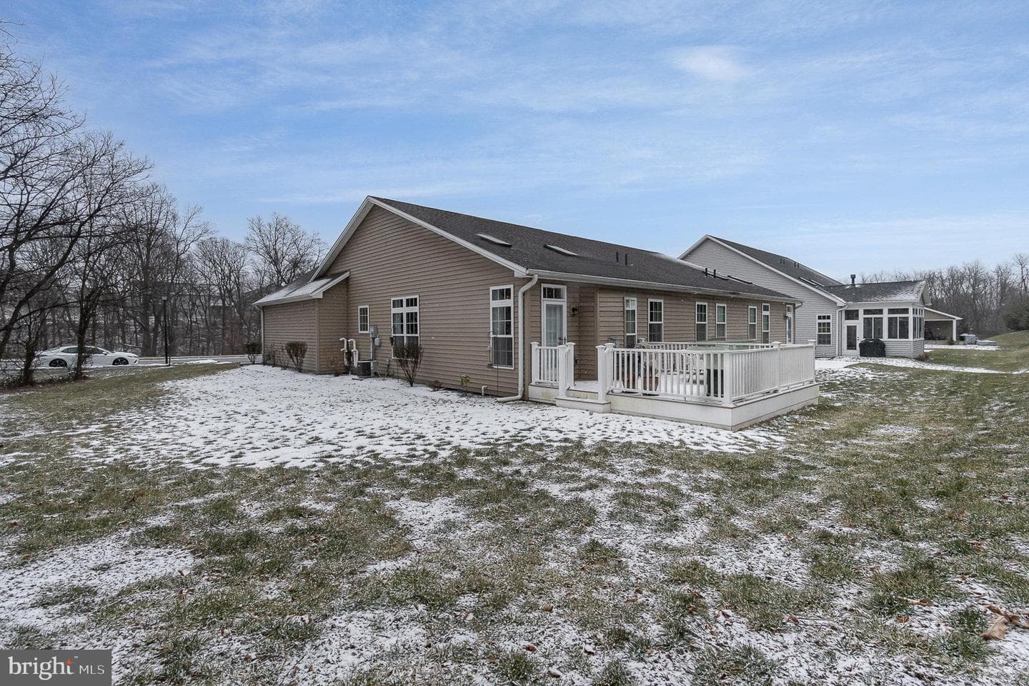 6275 Thornhill Lane photo 23