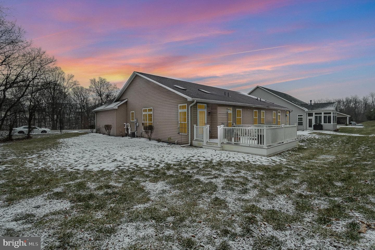 6275 Thornhill Lane photo 27