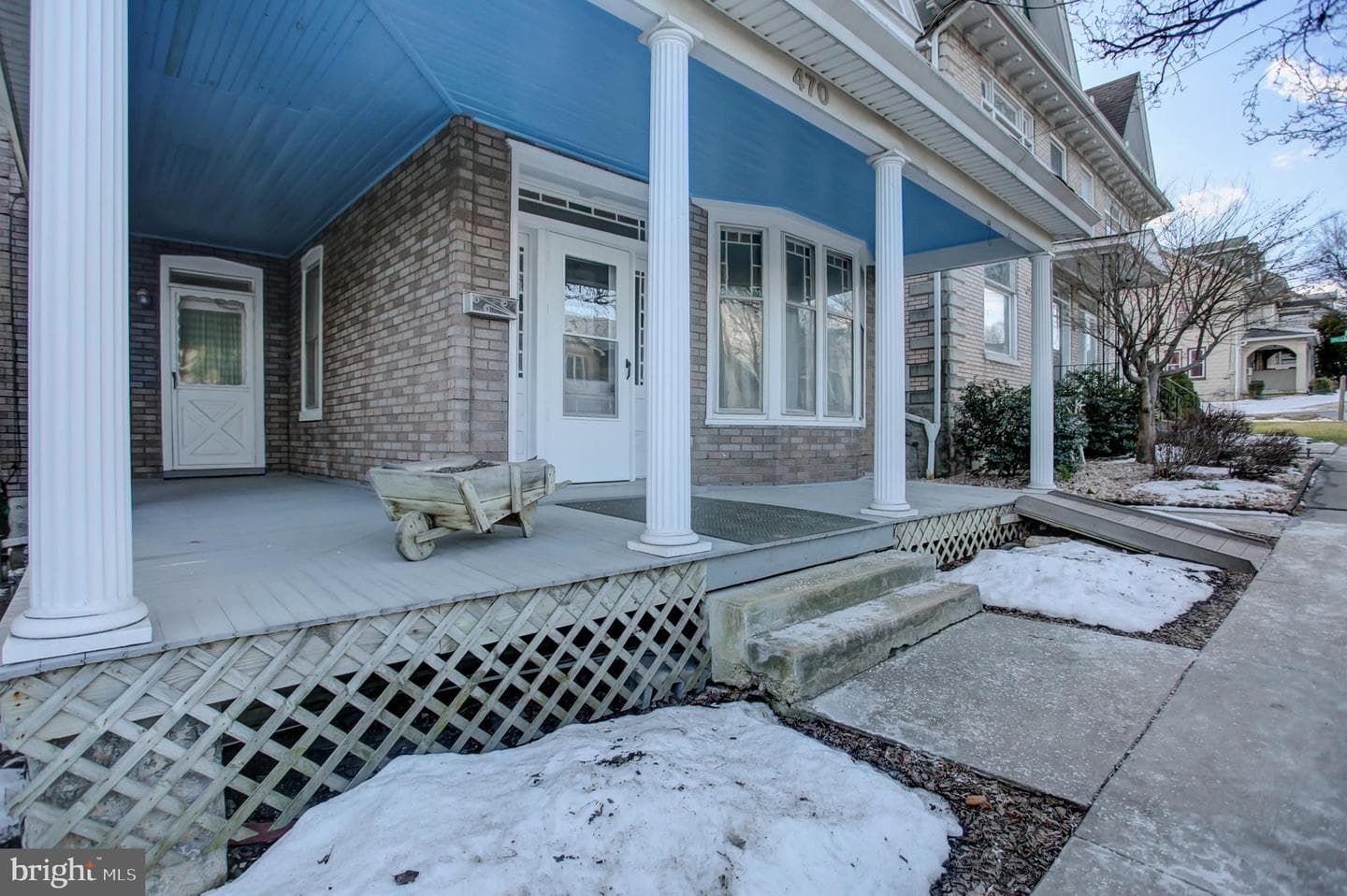 470 E King Street photo 36