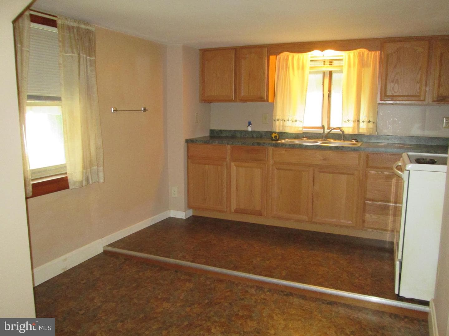 1422 Walnut Bottom Road photo 2
