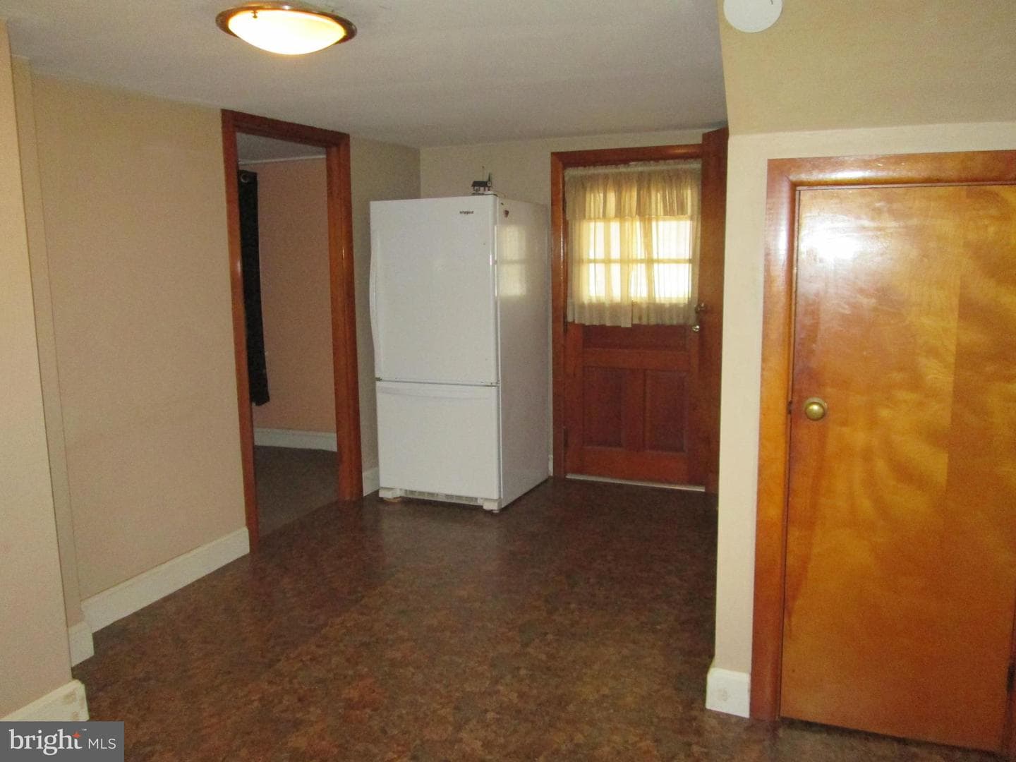 1422 Walnut Bottom Road photo 3